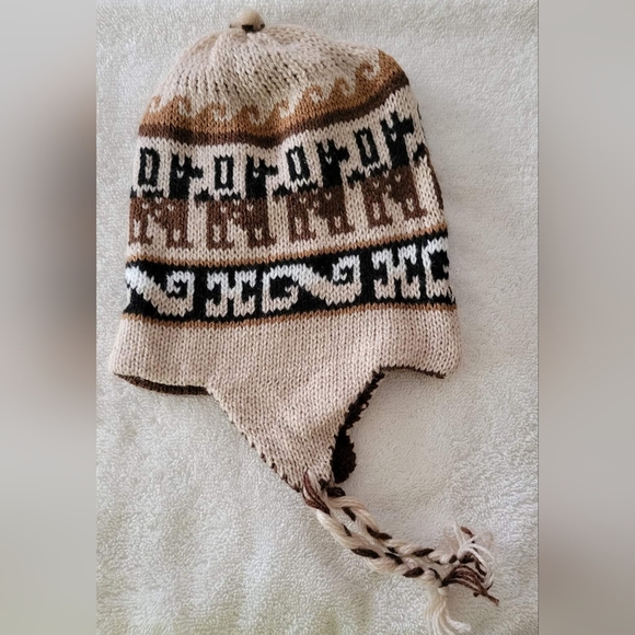 Chullos from Peru - Picture 1 of 3